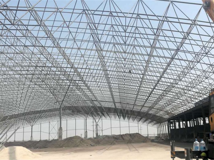 莱芜钢厂料仓网架工程