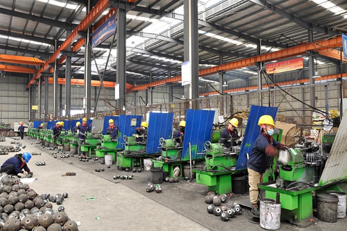 莱芜加油站网架安装